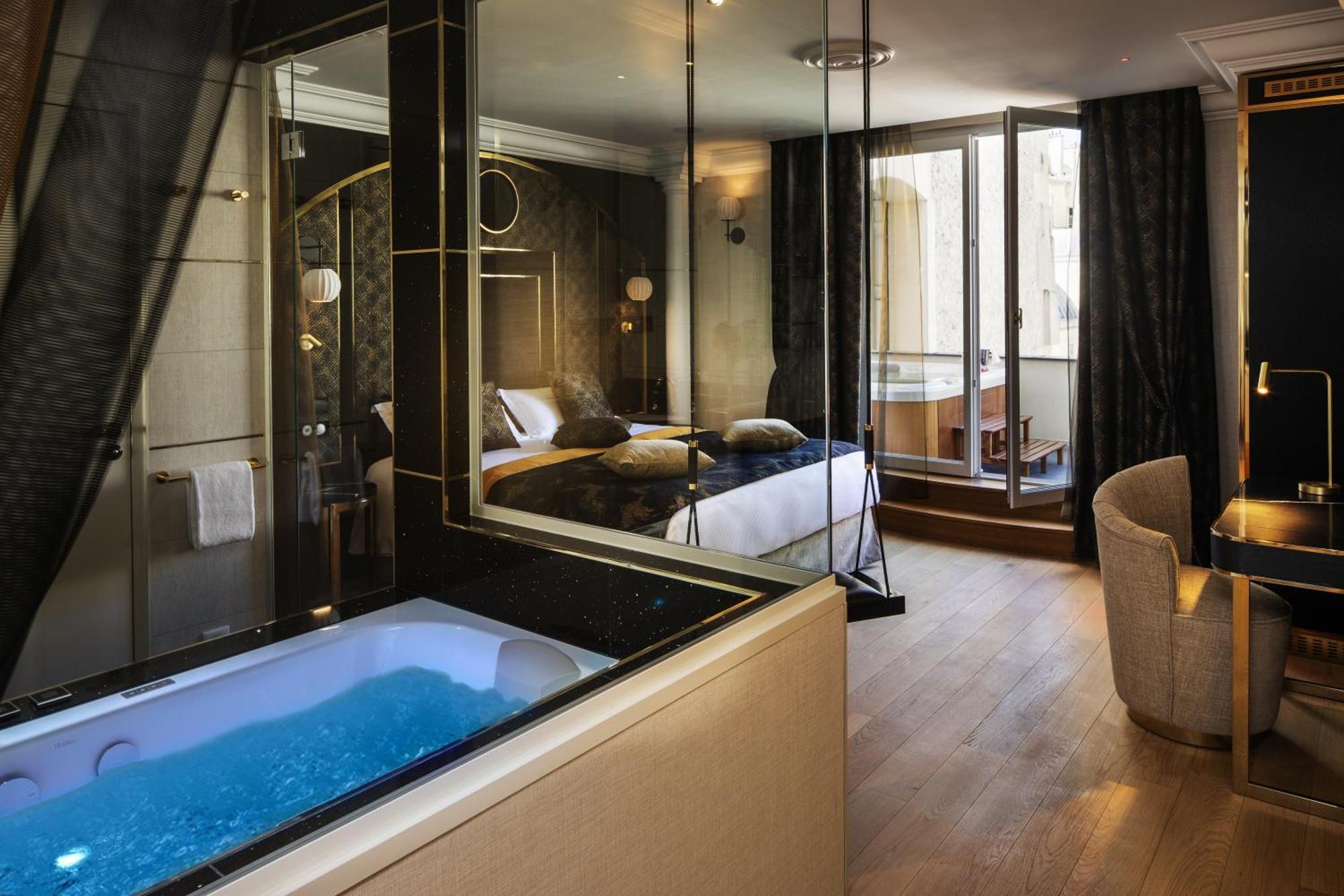 Prestige Bain de Minuit Room - With Jacuzzi